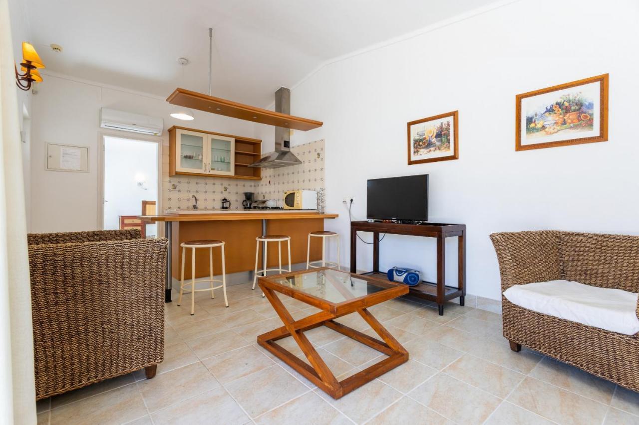 #133 Vila Dias 1 By Home Holidays Albufeira Exteriör bild